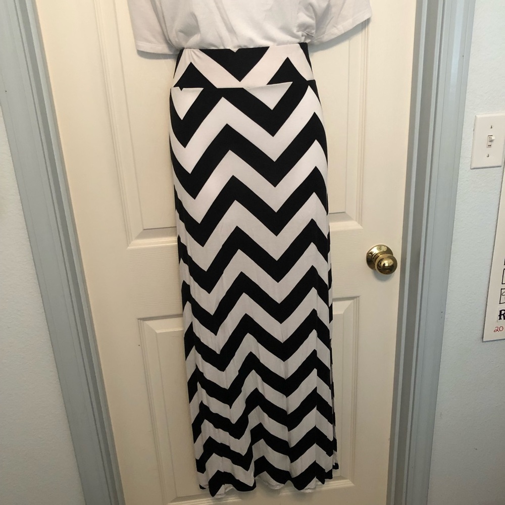Chevron Black & White Maxi Skirt